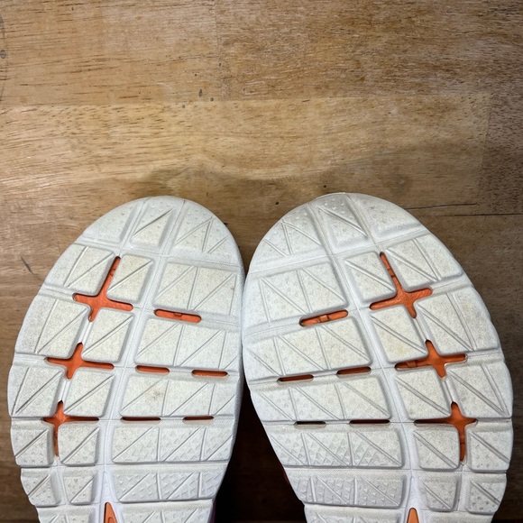 Hoka One One Mach 5 Womens Size 7.5 Running Shoes Sneakers Impala Cyclamen - Picture 10 of 12